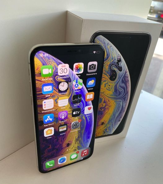 IPHONE XS SILVER 64GB